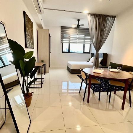 Chambers Serviced Suites Klcc By Cozy Stay Kuala Lumpur Exteriör bild