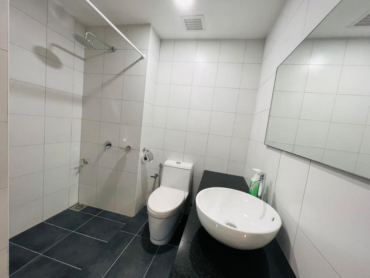 Chambers Serviced Suites Klcc By Cozy Stay Kuala Lumpur Exteriör bild