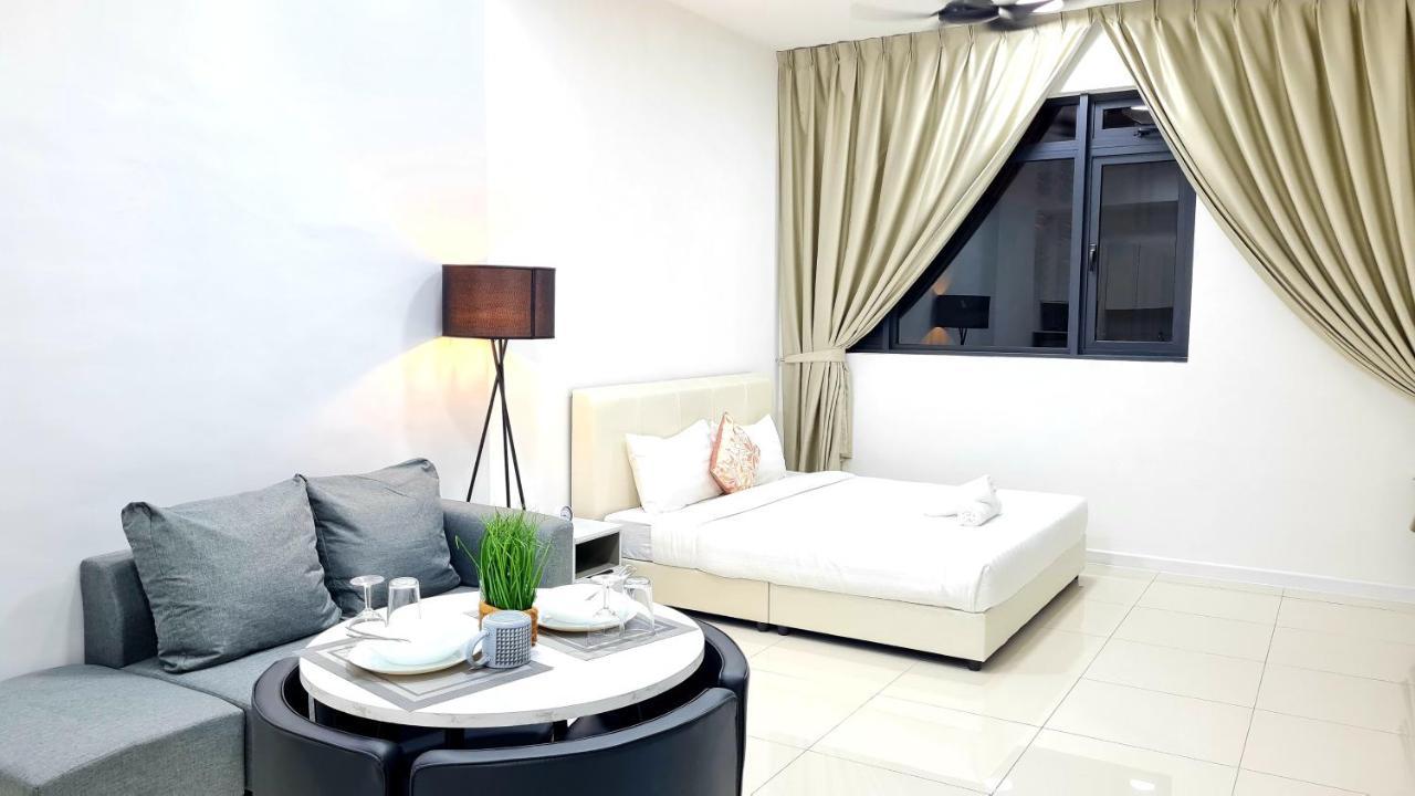 Chambers Serviced Suites Klcc By Cozy Stay Kuala Lumpur Exteriör bild