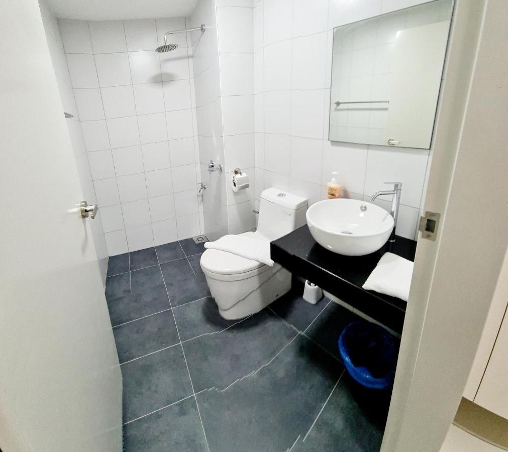 Chambers Serviced Suites Klcc By Cozy Stay Kuala Lumpur Exteriör bild